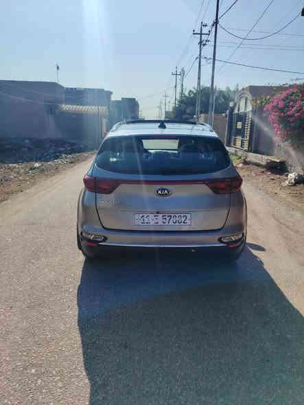 سلام عليكم سبورتج 2022فول مواصفات 1/1كير ومحرك وحداديه كفاله تخم تاير جديد مال جناي جاهزه الاخير تبريد ثلج ⛄️ رقم بغداد انكليزي سنويه ال2030
السعر158وبيها مجال 
الاتصال***********
مامتواجد بلخاص 👆👆
مواصفات السياره 
بصمه 
جنطه كهرباء 
كشنات جلد 
تبريد قطعتين 
اشاير بلمري 
حساسات 
مانع انزلاق
