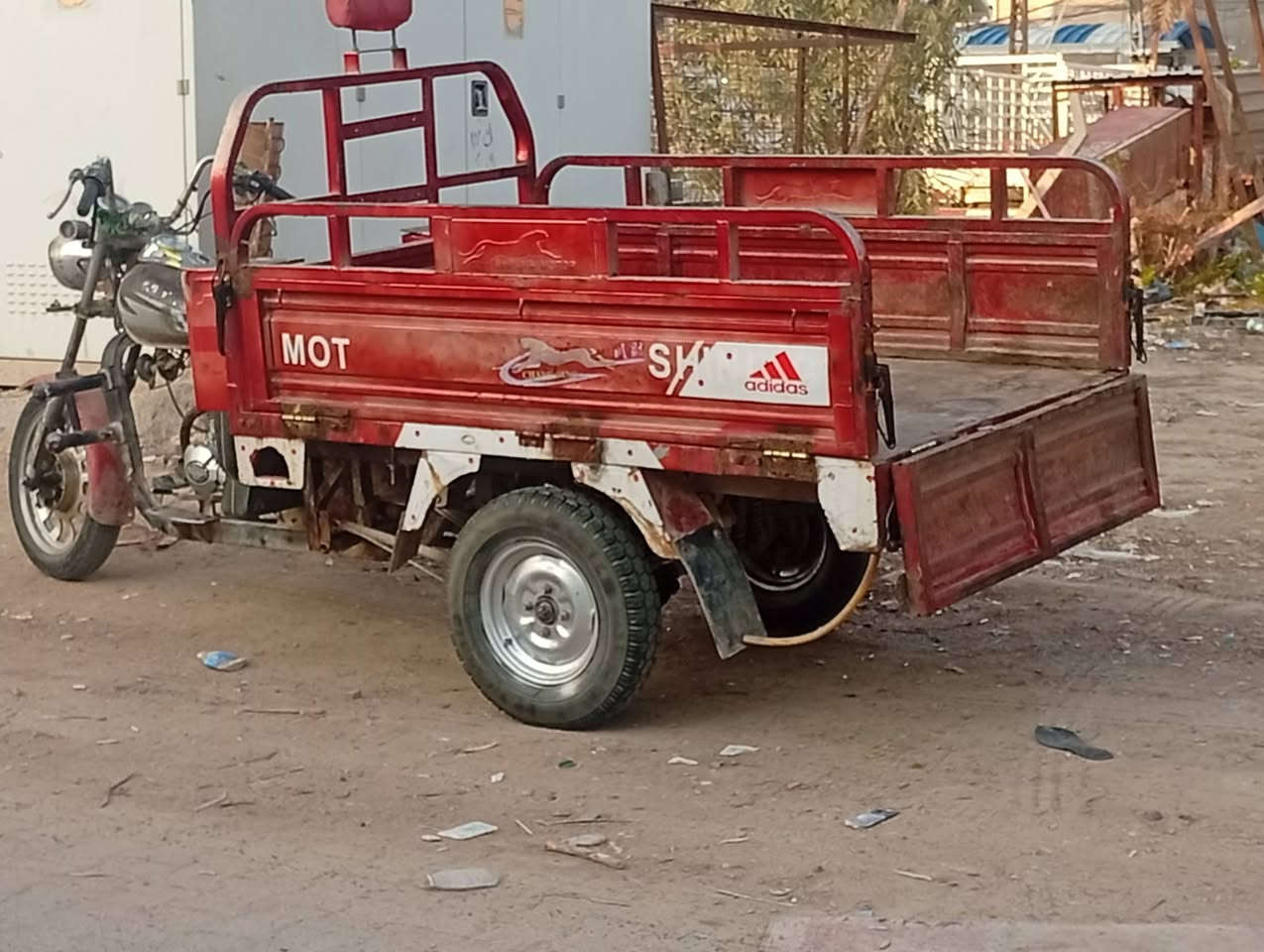 السلام عليكم بدي ستوته موديل 2010للبيع السعر 225وبي مجال الوزن الثقيل النجف حي الرضويه للاستفسار *********** أحله من الصوره
