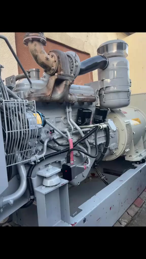 سلام عليكم للبيع مولده بلادي أوربي نوع افيكو حجم 104 شاشه اوتو عدد ساعات التشغيل العمل 8 ساعات فقط 175 كيفي ملاحظة مولده على وضع شركة سعر اتصال على رقم ***********
***********
