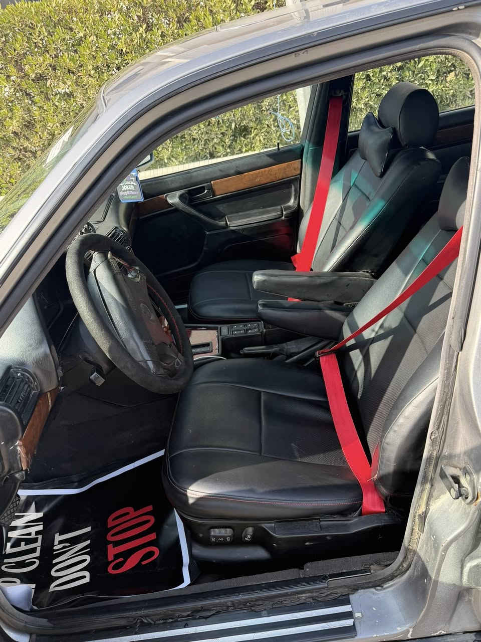 السلام عليكم بيئم دبليو 735i موديل 1992 دبل ايرباك استيرن كهرباء كروز سرعه برده كهرباء مكينه وكير مكفولات حداده جديده تخم تاير السياره جاهزه بسمي مشروع وطني مكاني بغداد زيونه *********** السعر 65 وبيه مجال
