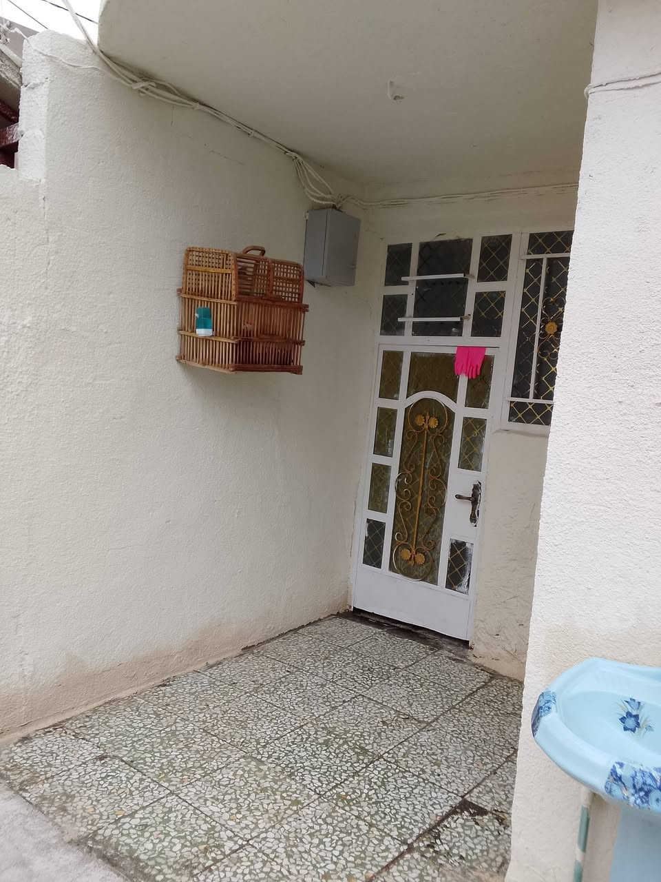 دار للبيع ابو شمع قرب السواق فيصل مساحه الدار 100 متكون من استقبال عرفه نوم وصاله ومطبخ وترك الاستفتار التصال على هذالرقم ***********
السعر 29/ الدار زراعي سند25
دار للبيع ابو شمع قرب السواق فيصل مساحه الدار 100 متكون من استقبال عرفه نوم وصاله ومطبخ وترك الاستفتار التصال على هذالرقم ***********
