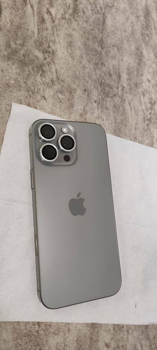 16 برو ماكس للبيع 
ذاكره 256
البطاريه 100 
الجهاز ماستر بعده داخل الضمان 
الون تيتانيوم 
النضافه مثل مموضح بل صور 
السعر مليون و400 وبي مجال بسيط 
للااستفسار ***********
الموقع الانبار عامرية الصمود
