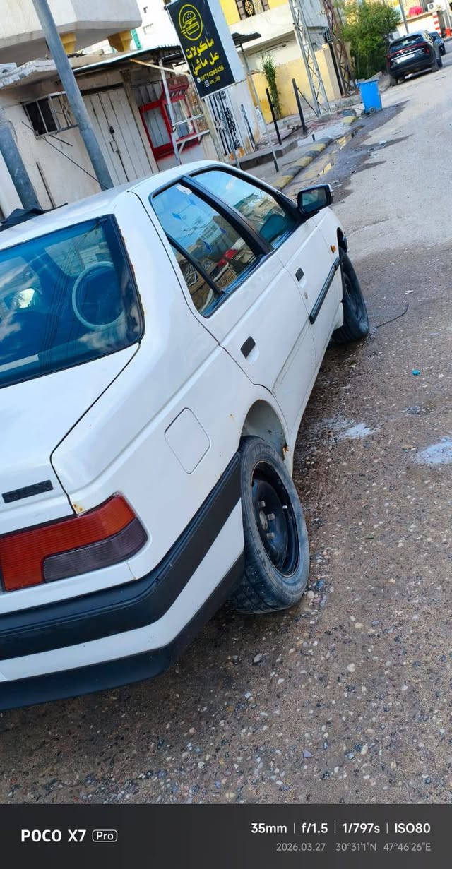بيجو 405 موديل 12  سنويه منتهيه صارلها سنه راعيها موجود ويحول 
السياره مكينه وكير وتبريد وحداديه شغال 
المكان موفقيه 
السعر ٢٨ وبيها مجال للشراي
للتواصل ***********
