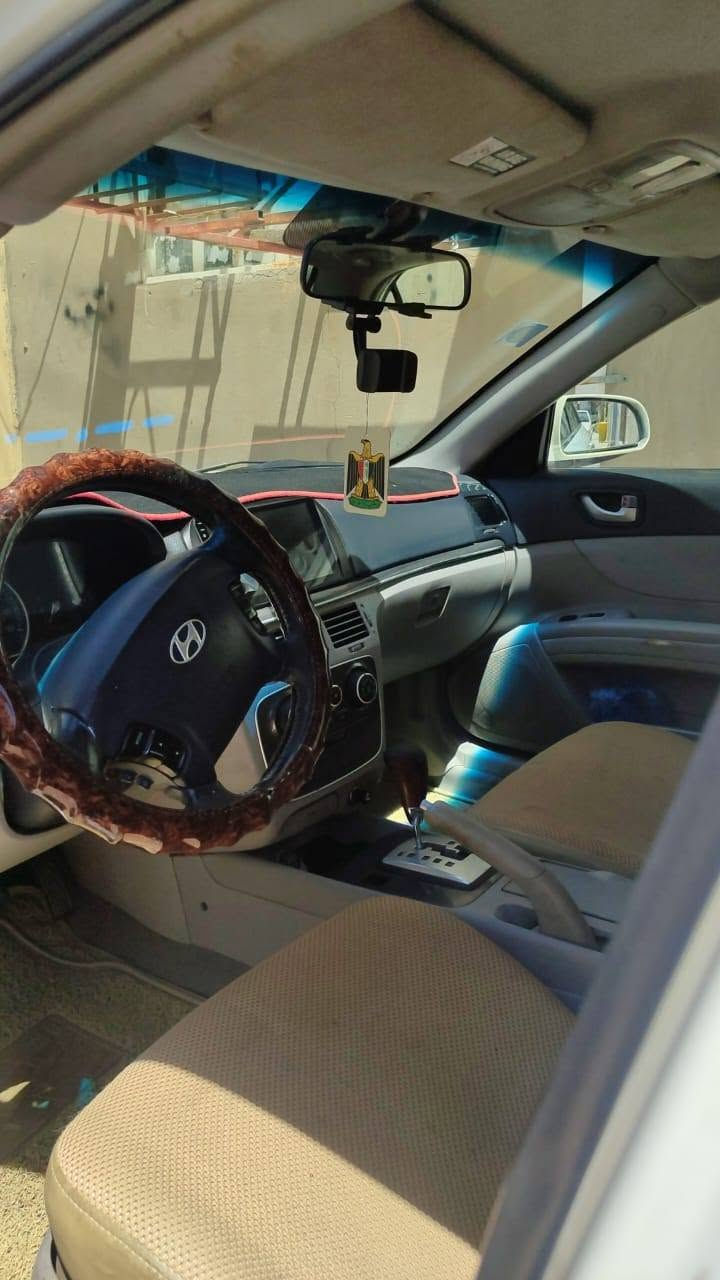 السلام عليكم شباب...✋️
للبيع سوناتا🚘 وارد امريكي حادث ربع بنيد وربع من الجاملغ مصلح نفسه والباقي مكفول ليبل واحد مكينه (6)  لا صرف ولا بخار تكشير بيها قليل شوفت عينك سلايت منضومه تبريد جديد تلج❄️ تخم تاير جديد ويل كب حتى السبير رقم بغداد انكليزي باسمي تحويل ثاني يوم سياره استخدام شخصي  العنوان ..وبالعافيه ع الياخذهاا ..السعر..105 $ وبيها مجال
النجف لاشرف .... *********** ابو فهد

