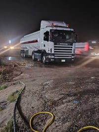 للبيع ٢٠٠٣ انجكتر كير ٣ب٣ رقم واسط بسمي طوناج جديد كفاله عامه ٠٧٨١٠٢٠٨...