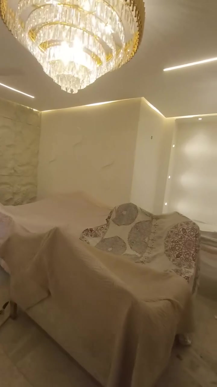 سلام عليكم
خلفه ديكورات وصبغ داخلي وخارجي 
الاستفسار ***********  يتوفر وتساب
