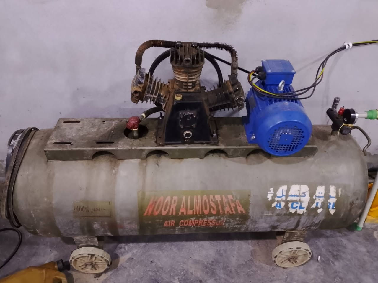 تاروسه ثري فيز 300باون البيع سعر 750وبيهة مجال حك الجيه مامتواجد عل فيس *********** 
صلاح الدين مكيشيفه
