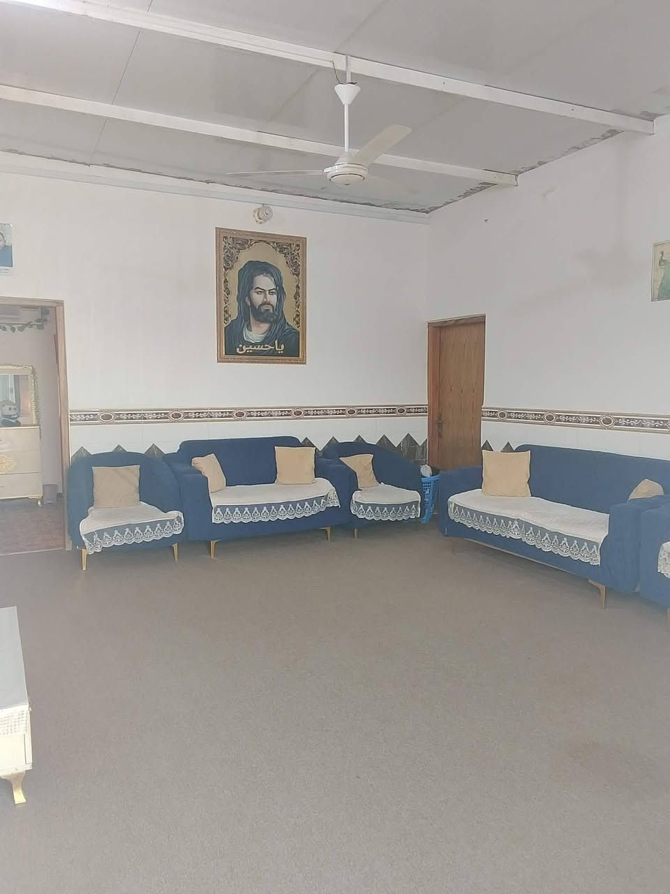 دار للبيع مساحه 300متر سقف سندويج زراعي الخدمات كامله ماء اساله بوري اباب البيت ابو اربعه انج يصب يوميه /غرفتين +صاله +ديوان مساحة البناء 140 والباقي حوش مقابل المربد الجديد مزرعة ابو سمي قرب جامع الامام الرضا ع عن التبليط 200 متر السعر 55 بي مجال قليل


**إذا كنت صاحب هذا الإعلان وتريد حذفه لأي سبب، رجاءا أرسل رسالة إلى الدعم الفني**