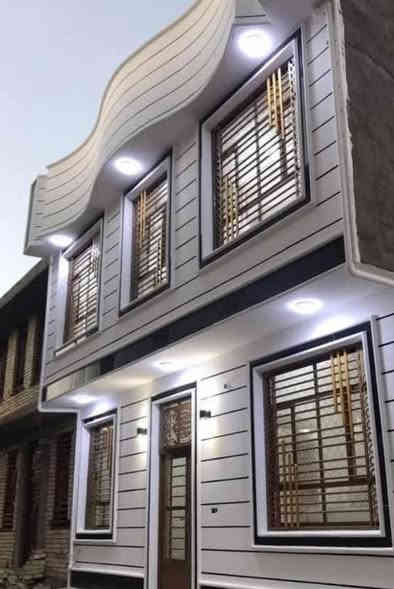 بيت للبيع طابقين 54متر 
بناء درجة أولى في كربلاء حي الزهراء
              شارع بغداد مقابل عامود 20 قريب للشارع
كافة الخدمات ماء كهرباء مجاري تبليط
        السند 25
يتكون البيت من استقبال +صاله +صحيات 
+مطبخ أوبن مفتوح على الصاله
الطابق الثاني يتكون صاله + غرفة نوم عدد2 نظام سويت مع صحيات  والبيتونه
السعر 120مليون 
عقارات كربلاء في حي العباس ع ***********
