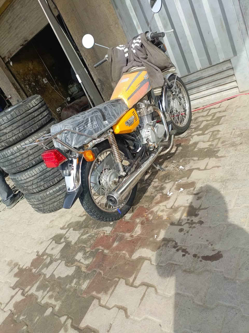 السلام عليكم للبيع نامه متياز ٣احرف موديل2020 اوراق اصولي بسمي دراجه كامله والنضافه شوفت عينك مكاني كربلاء حي العامل السعر 875 وبيه مجال (***********)
