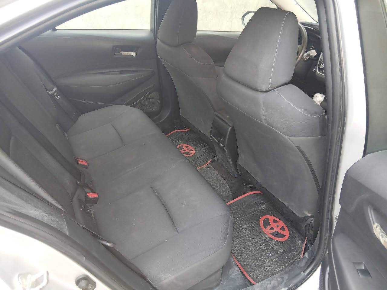 كورلا ٢٢ فول بصمه مكينه ١٨٠٠ هايبرد امريكي ياباني  اصلي بجم كبس بدون ارباك بدون تبديل اي قطعه  ماشه ٥٥ ميل سايد برك دكمه هواي موصفات بيهه حادثه بين جاملغ خلفي فقد وبيهه دخه بلبنيد بالعراق فقد سياره مال بيت والله جديده بسمي على وضع شركه ١٦٠ وبيه مجال ***********  تحويل ثاني يوم
