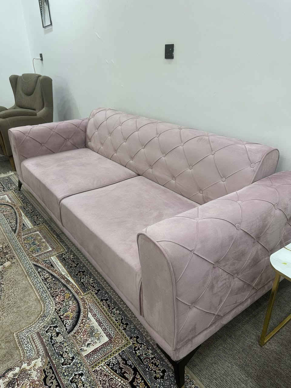 طقم قنفات للبيع (أثاث لغرفة الجلوس)


**إذا كنت صاحب هذا الإعلان وتريد حذفه لأي سبب، رجاءا أرسل رسالة إلى الدعم الفني**