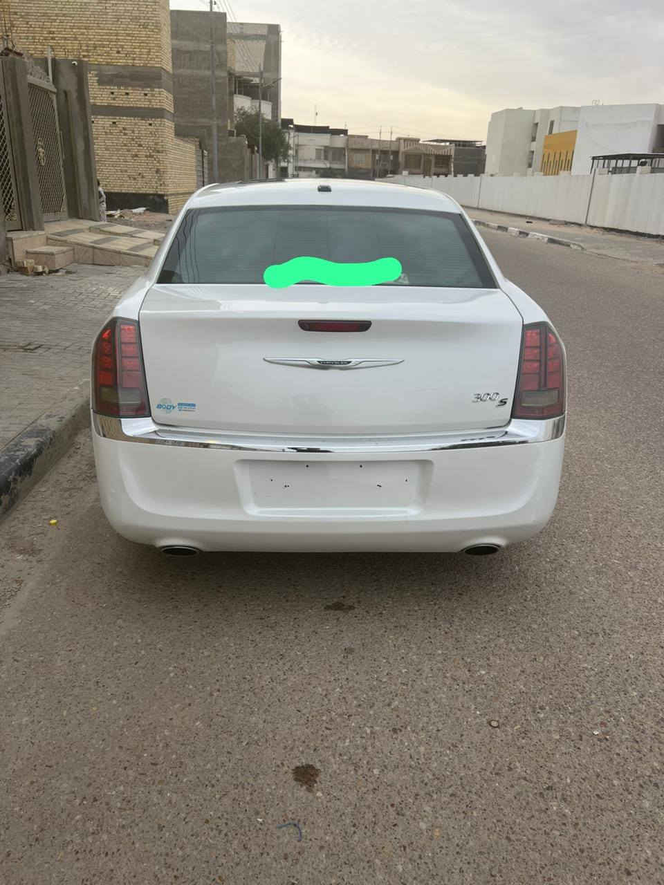 السلام عليكم
للبيع 
اوباما ٢٠١٤ اصل فول مواصفات  بيهه ربع بنيد صبغ وتبديل جاملغ الأمامي من جهة سايق وطخه بالباب سايق 
الون ابيض صدفي 
رقم شمالي سليمانيه جديد 
سنويه لل٢٠٢٧ 
مكان بصره سعر  ١٨٠
***********
