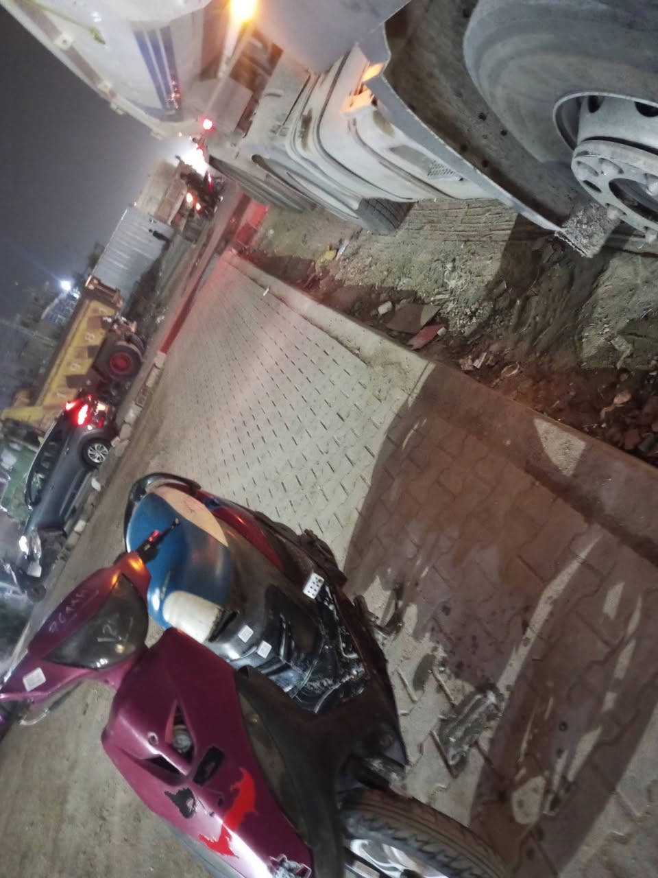 السلام عليكم ترى جماعه نظيفه للبيع ما بيها اي نقص مكان بغداد السعر 450 
***********
