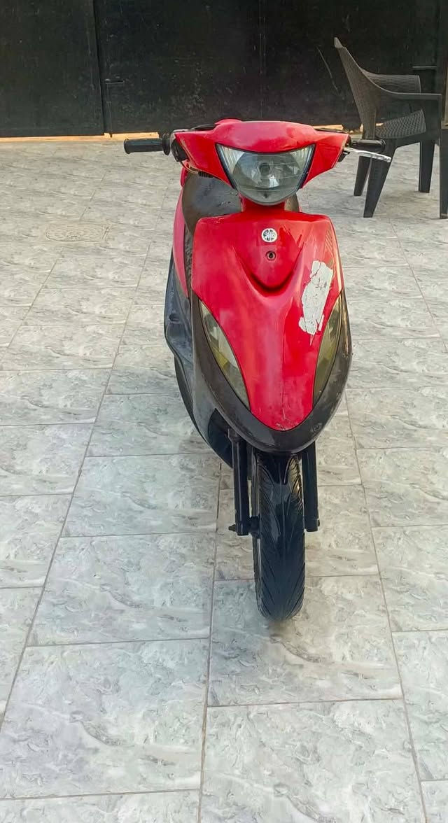 سلام عليكم دراجه ماكس عدله للبيع بلاديه ما مفتوحه بوشه 49 نكره صلف وهندر شغال نقص قليل بل كهربائيات دراجه مال جناي السعر 625 وبيه مجال للطيبين رقم *********** المكان الفلوجه يم جامع التقوى
