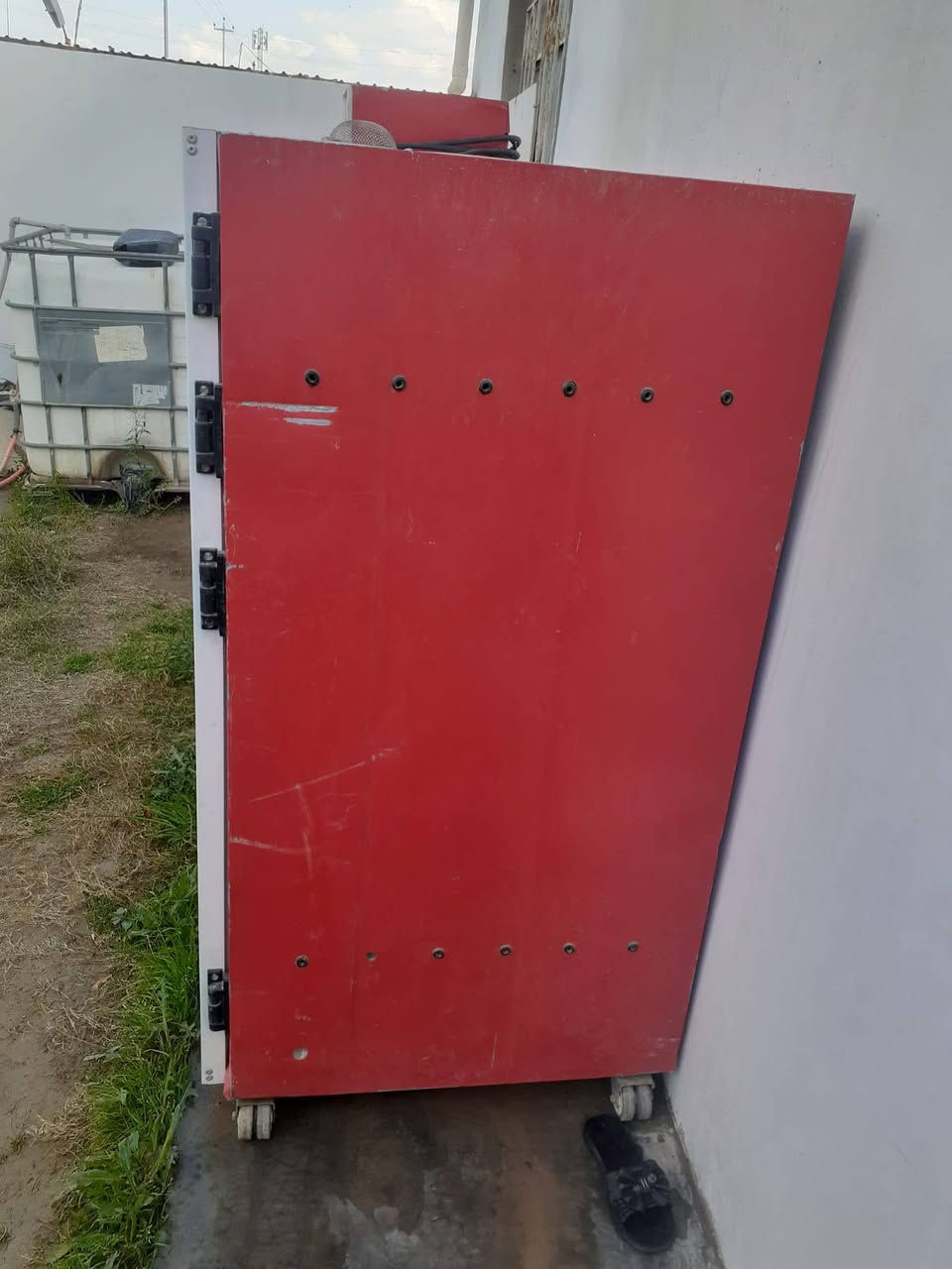 فقاسه للبيع ام 1000 بيضه
الاتصال ع رقم ***********
