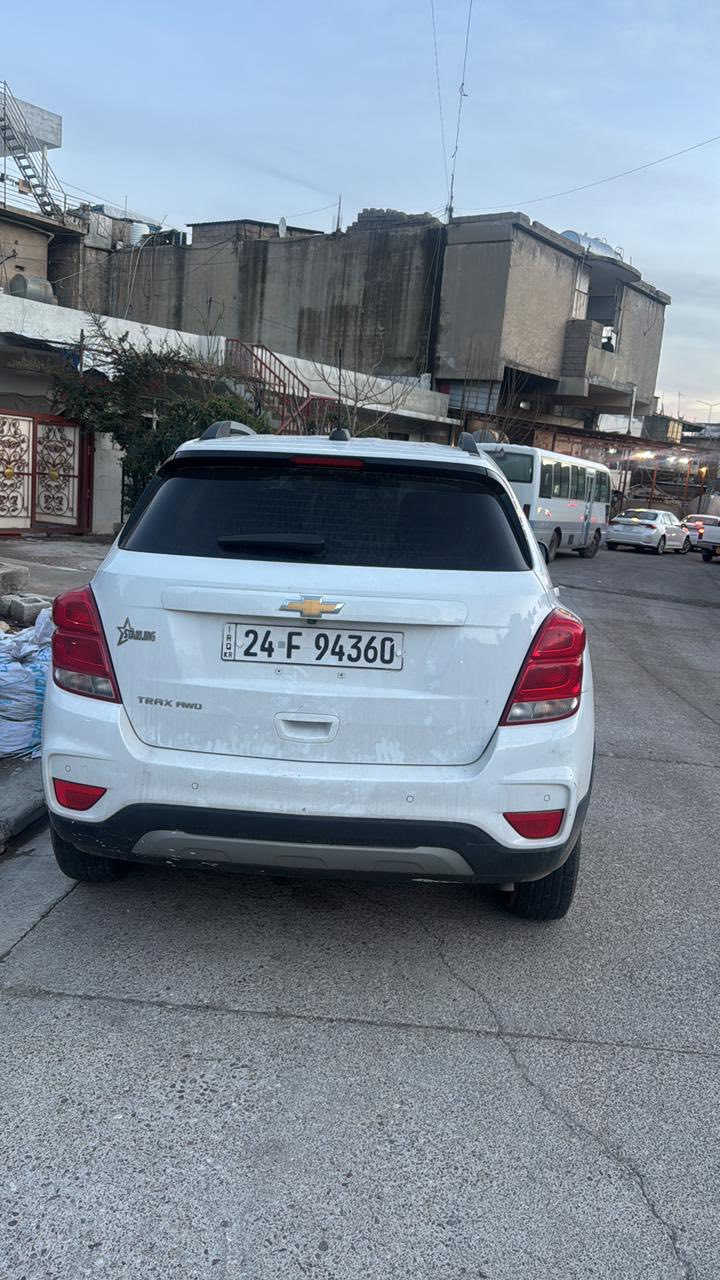 تراکس مودیل 2023
ماشي ۳۳ میل
مواصفات فول
بدون صبغ 
سعر 130$
رقم کوریک واتساپ ***********
