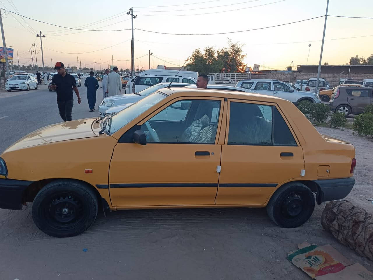 سايبه ٢٠١٥ رقم بغداد انكليزي تحويل مباشر سياره مال جناي نضافته فول السعر ٣٢ وبيه مجال للشراي العنوان كربلاء طوريج *********** سياره احله من الصوره نضافته ١٠٠
