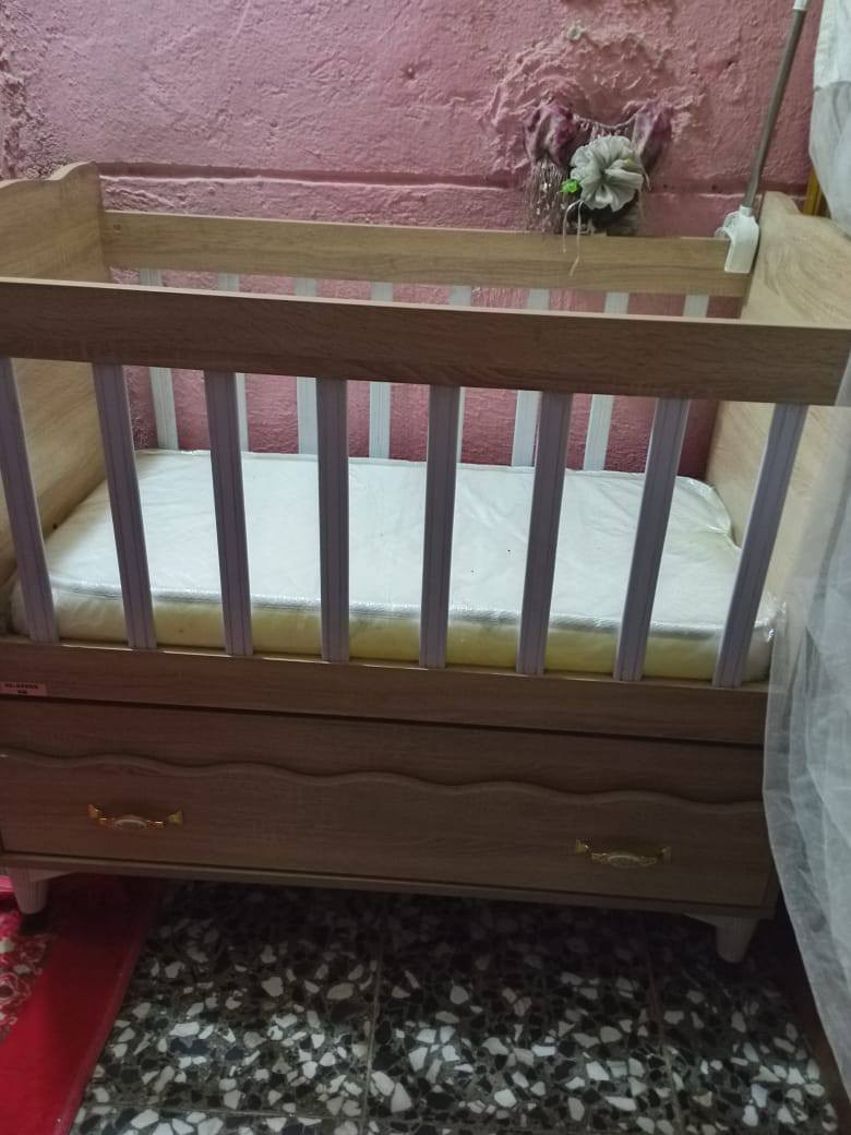 مامستعمله هواي جديده ب170وبيها مجال حك الجيه كامله هيه ودوشكها ولناموسيه


**إذا كنت صاحب هذا الإعلان وتريد حذفه لأي سبب، رجاءا أرسل رسالة إلى الدعم الفني**