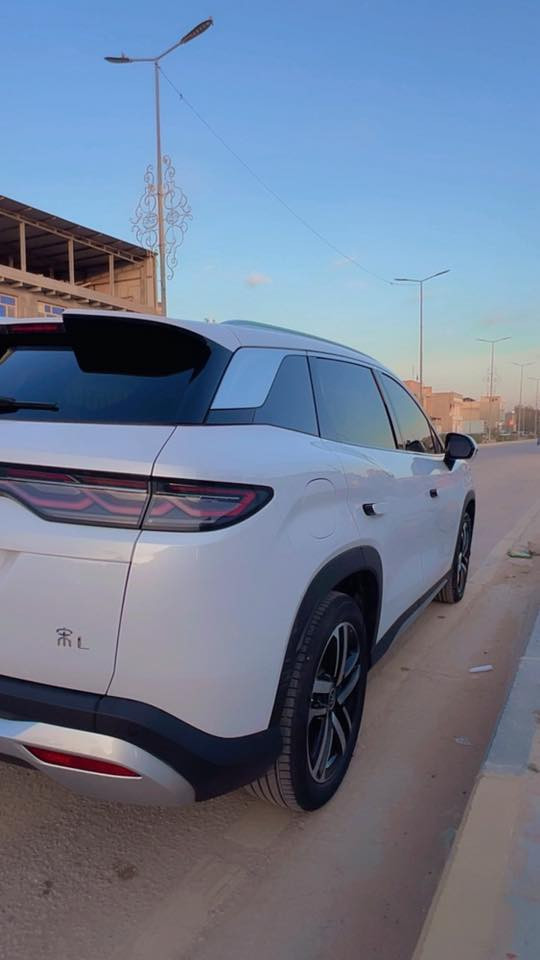 للبيع 🚗
BYD Song L 2025
فول مواصفات ✨

✔️ هايبرد + بنزين
✔️ كامل كهرباء
✔️ ماشية 15 ألف فقط
✔️ السيارة جديدة جداً وبحالة ممتازة جداً
✔️ مرقم كامل رقم بغداد وباسمي تحويل مباشر

مواصفات السيارة 
✔️ دبل شاشة
✔️يدات شفط 
✔️بانوراما 
✔️داش كام 
✔️ كامرات وحساسات
✔️ دخول وتشغيل بصمة
✔️ صرفية ممتازة وعزم قوي

بيها بارد بسيط جداً بالجاملغ الأمامي فقط، غير هذا السيارة نظيفة جداً وما تحتاج أي صرف 🔥 

السعر 30 مليون و300 الف دينار عراقي 

📍الموقع: كربلاء
📞 ***********
📞 *********** واتساب
