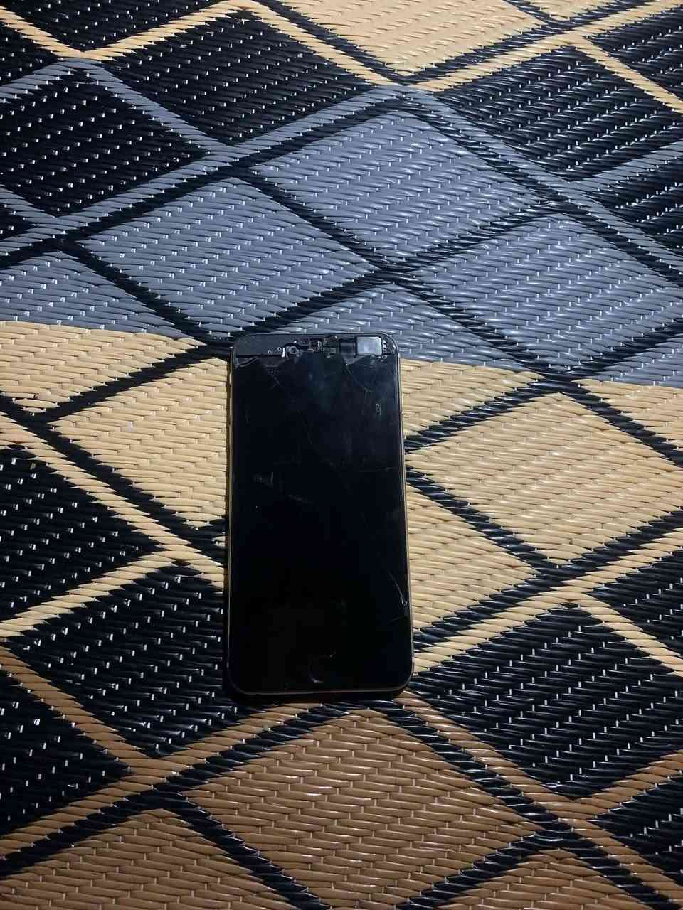 البيع ايفون 6بلاص ذاكره 16 بطاريه 100 الكاميرا الخلفيه بيهه رجه ول شاشه مفطره مثل ما مضحه بل صوره سعره 35وتوصيل مجاني لجميع المحافظات العراق


**إذا كنت صاحب هذا الإعلان وتريد حذفه لأي سبب، رجاءا أرسل رسالة إلى الدعم الفني**