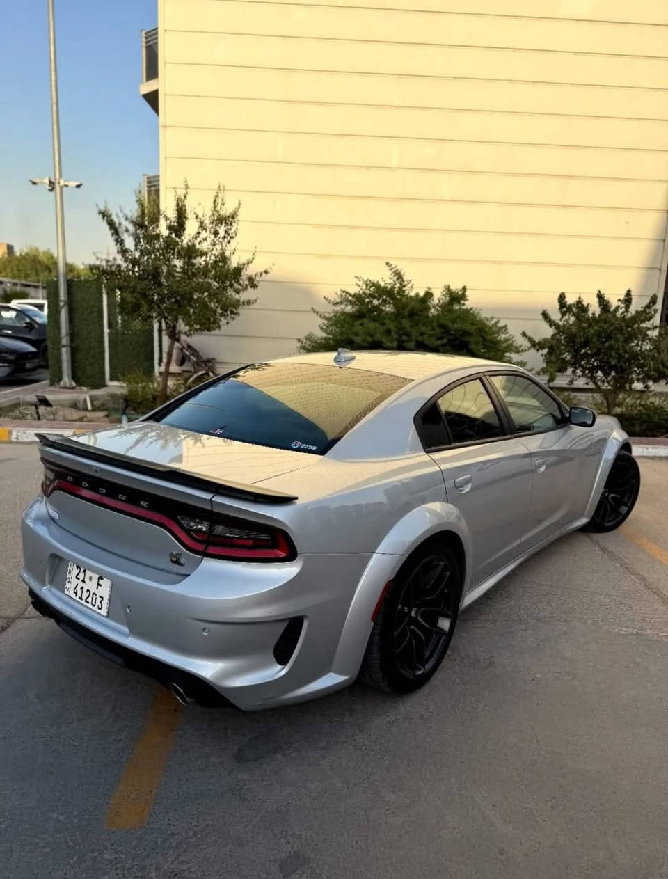 سلام عليكم
للبيع دوج جارجر
 DODGE CHARGER Scat Pack WIDEBODY 6.4
وايد بدي اصل 
مديل 2022 فول عدا الفتحة
السياره كلش جديده بمعنه الكلمه 
حادث بسيط بنيد فقط بدون دواخل 
السياره ستوك ماشيه 67km فقط 
مكابح رياضية (برمبو) 
لايت LED 
اللايت زنون 
نقطة عمياء 
كزوز سستم 
حساسات خلفية 
سستم صوت ALPINE 
كشنات حضن
ذاكرة لحفظ وضعيات الجلوس (ميموري) 
المقاعد الأمامية تبريد وتدفئة 
تدفئة ستيرن 
شفتات ستيرن
وباقي المواصفات المعروفه
تحويل او وكاله ثاني يوم 
السعر 29.500 وبيهة مجال 
مكاني بغداد 
***********
