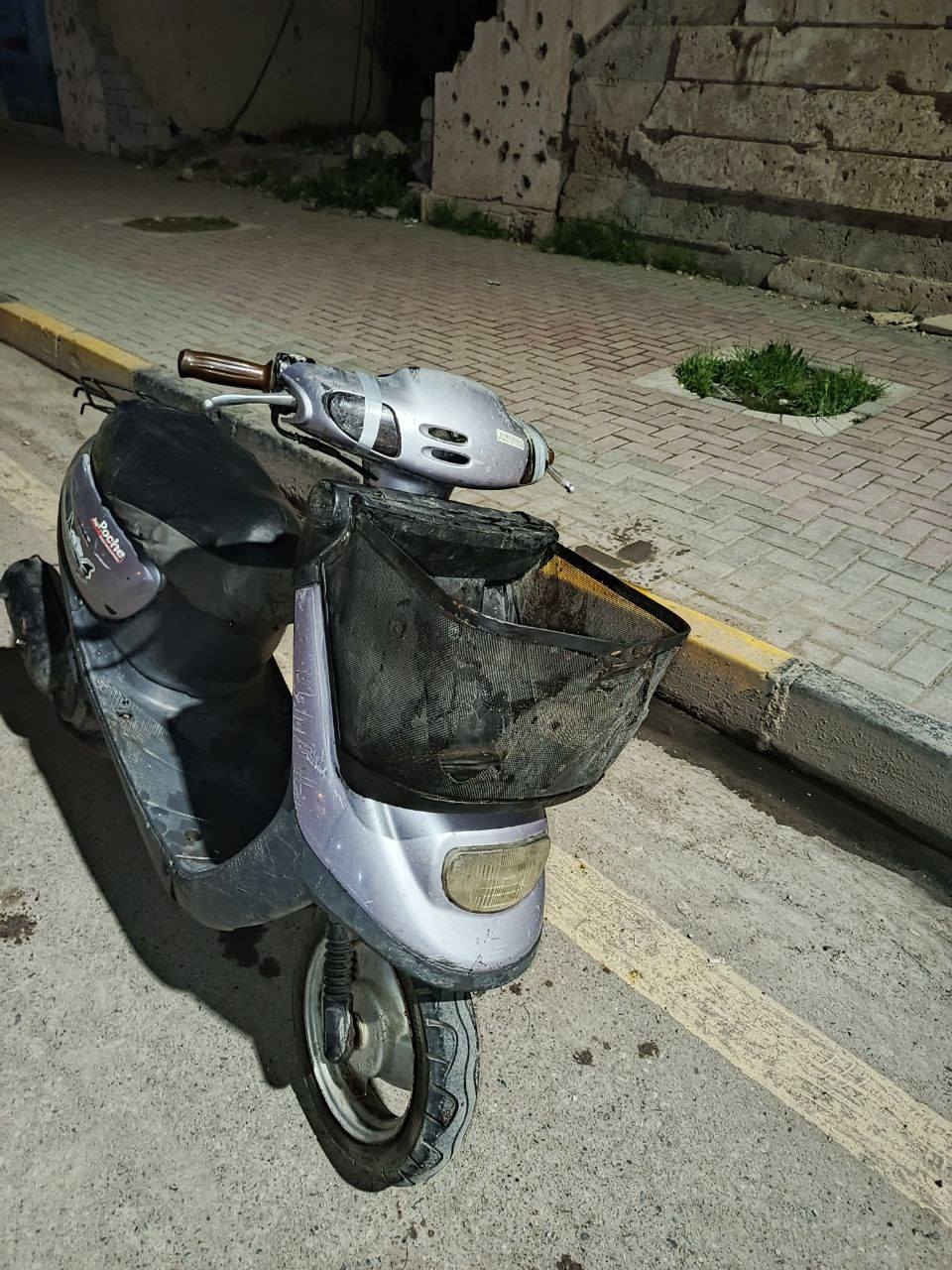 ماطور نفخ
معمر مره وحده 
مأطور نضيف 
سعر 200و بي مجال حك جيتك 
مكان ايمن 
***********
