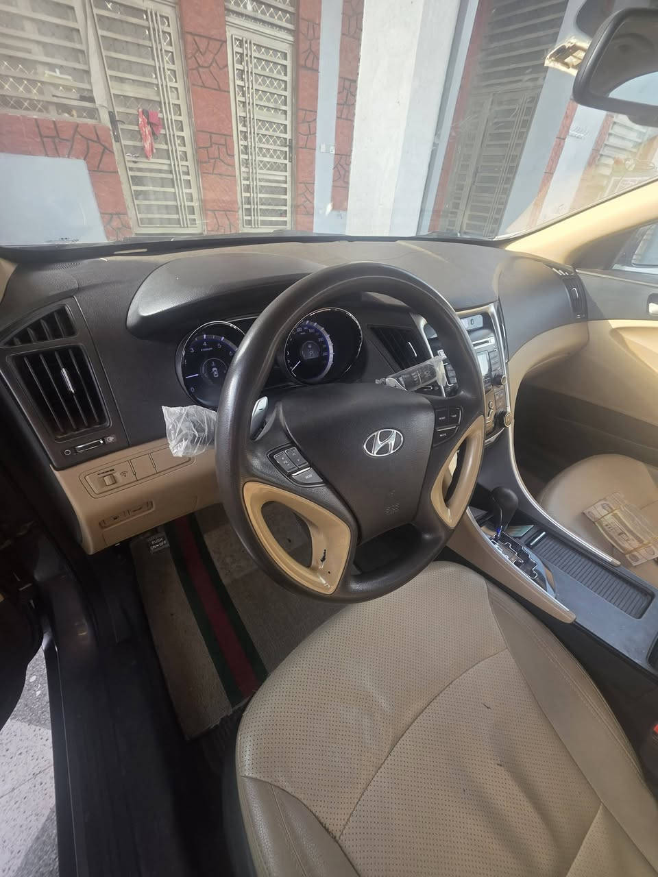 السلام عليكم سوناته ٢٠١٢خليجي رقم بغداد السياره مكفوله كفاله عامه بسمي تحويل مباشر البنيد مفتوح بسبب المكينه مفتوحه ماشيه ٧٣ الف مكاني بابل جبله للستفسار *********** السعر ١٣٨
