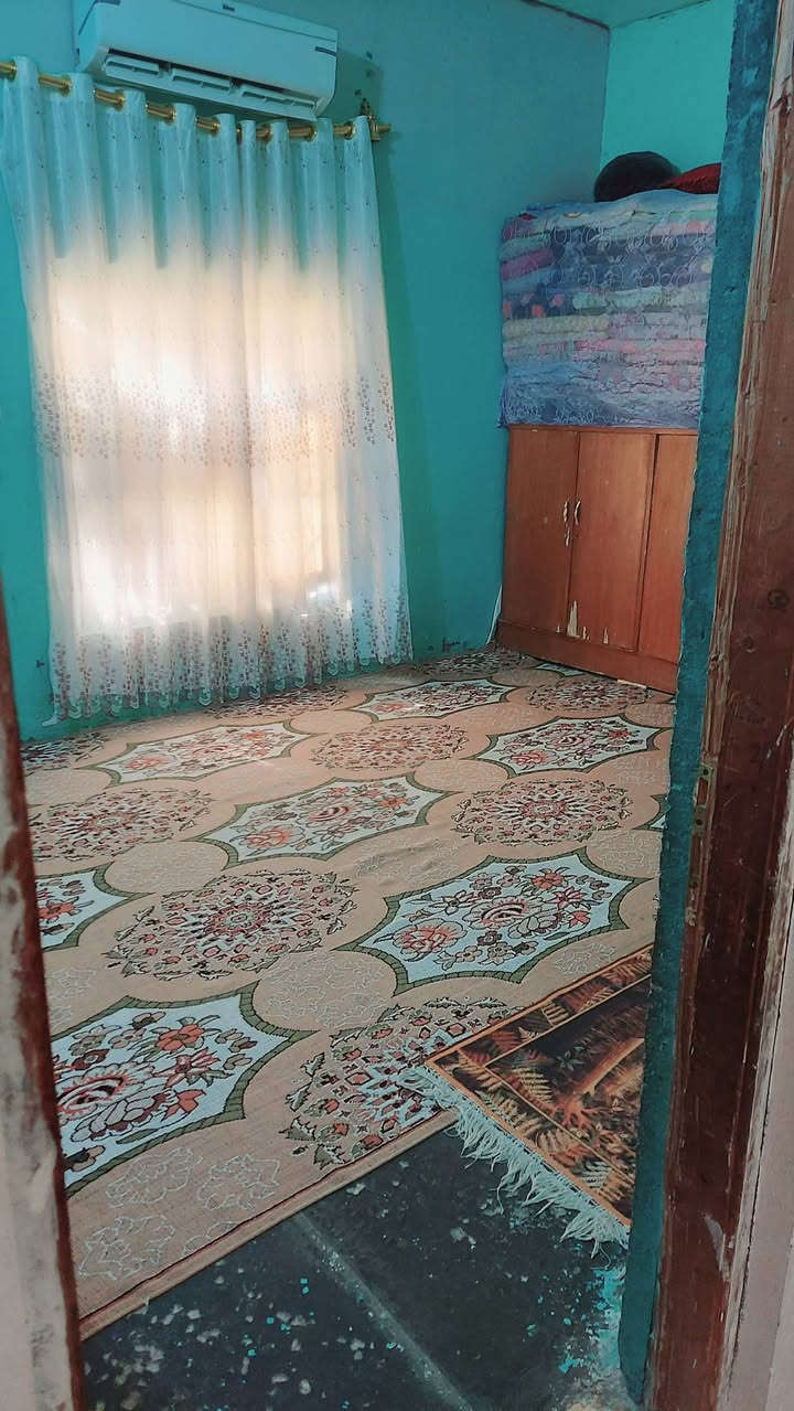 اسلام عليكم بيت زراعي بسدير حي الزهراء  بي ورقه من البلديه واجهيته 12 ونزال 20  للستفسار *********** بي وتساب
