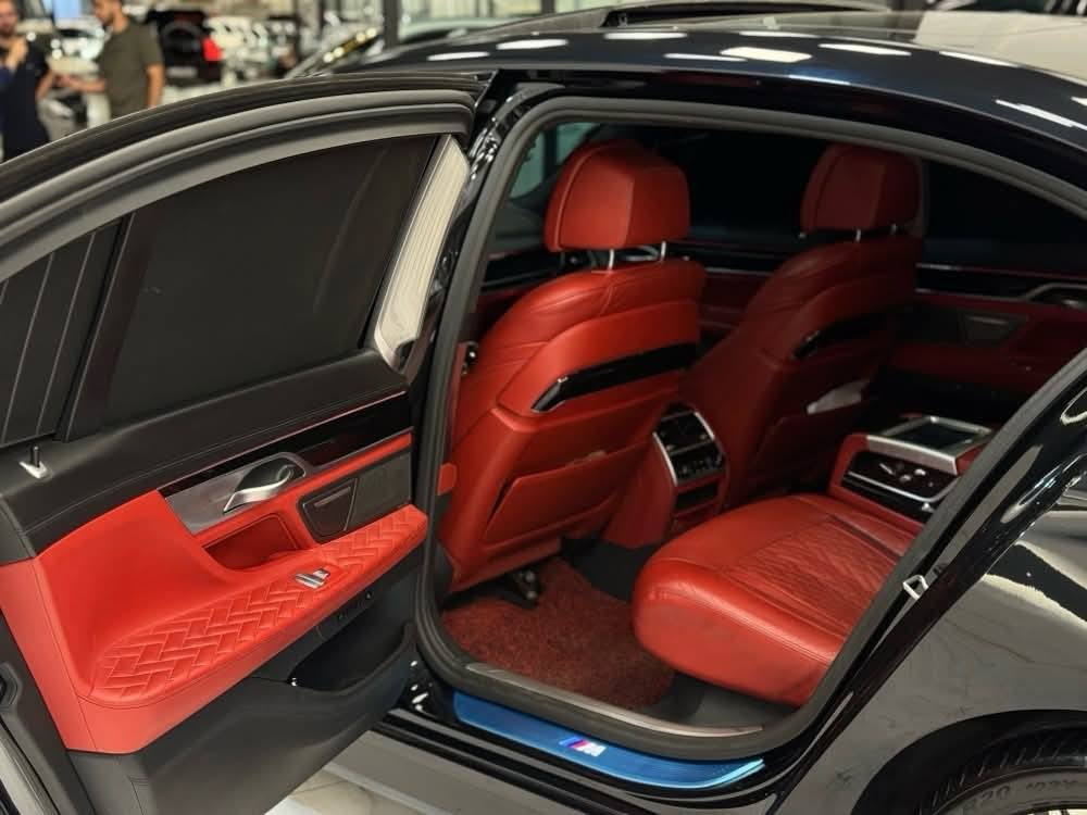 BMW 750i M PACKAGE 2021 Carbon core 
Engine: V8 4.4 Twin Turbo 🚀 
رقم اربيل جاهز 
ماشي 70 الف 
بونت جملغ صبغ 💎 
بدون داخل 
ایرباک سیستم 
فول موصفات 💯 
وارد امریکي 🇺🇸
سعر 400 وەرقە بي مجال 
📍مکان سیارة اربیل 
~~~~~~~~~~
0751-2004-377
0772-818-6453
~~~~~~~~~~
BMW 750i M PACKAGE 2021 Carbon core 
Engine: V8 4.4 Twin Turbo 🚀 
ژمارە هەولێر جاهیز 
70 هزار روشتووە 
بونیت و جمالوغ بویاغە 💎 
بێ ناوگرتن 
ئێرباک سیستەم 
فول موصفات 💯 
وارد ئەمریکی 🇺🇸 
نرخ 400 وەرقە و مجال 
📍شوێن هەولێر أربيل, العراق


**إذا كنت صاحب هذا الإعلان وتريد حذفه لأي سبب، رجاءا أرسل رسالة إلى الدعم الفني**