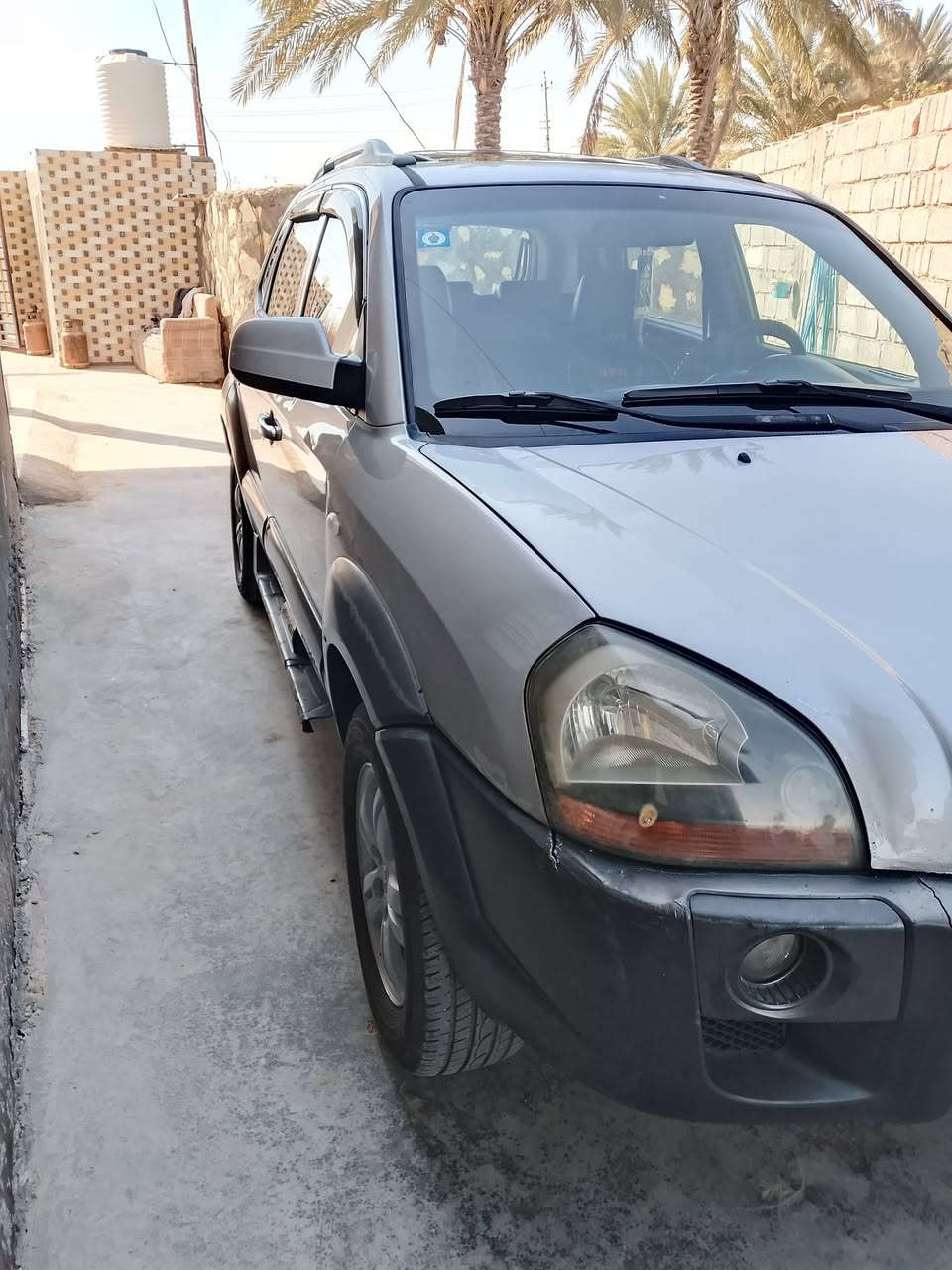 السلام عليكم 
للبيع او للمروس
توسان موديل 2008 خليجي (كفاله عامه)
فول مواصفات 
✅فتحه
✅كشنات جلد 
✅ تدفئه كشنات 
✅تحكم ستيرن جهتين 
✅مري شفط 
✅محرك 2000دووش
✅كير ومكينه جدد
سياره جديده وجاهزه مكفولة كفاله عامه 
رقم بغداد الدولي بسمي 
مكانه بابل محاويل 
لسعر 120 وبي مجال لشراي يتصل 
***********
