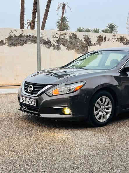 نيسان التيما 2017 
:
⸻

نيسان التيما 2017 
رقم أربيل – شرط التحويل

المواصفات 
• تشغيل بصمة + تشغيل عن بعد
• بصمة أبواب
• كاميرا + شاشة
• تخم تاير + ويل كب
• السيارة جاهزة كير محرك حدادية بشرط
• بجم كبس بدون أي ضرر
• صبغ صفحة كاملة جمالية + تبديل بنيد 
• مكان السيارة: ديالى مندلي
السعر: 120 
واتساب: ***********
واتساب: ***********
