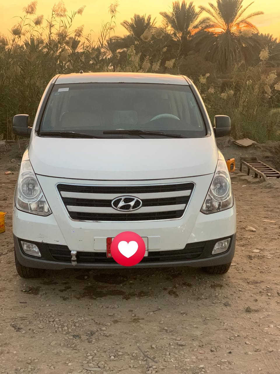 السلام عليكم
ستاركس 2010 مفتوح السيارة كفاله وجاهزة من تبريد ثلج كهربائيات مابيه اي نقص دواخل جديدة دوشمه جديده شاشة السيارة فول مواصفات رقم كربلاء باسمي مداور ثاني يوم السيارة كاعده وحلوه ..المحرك بيه تنقيص 
الاتصال ***********
