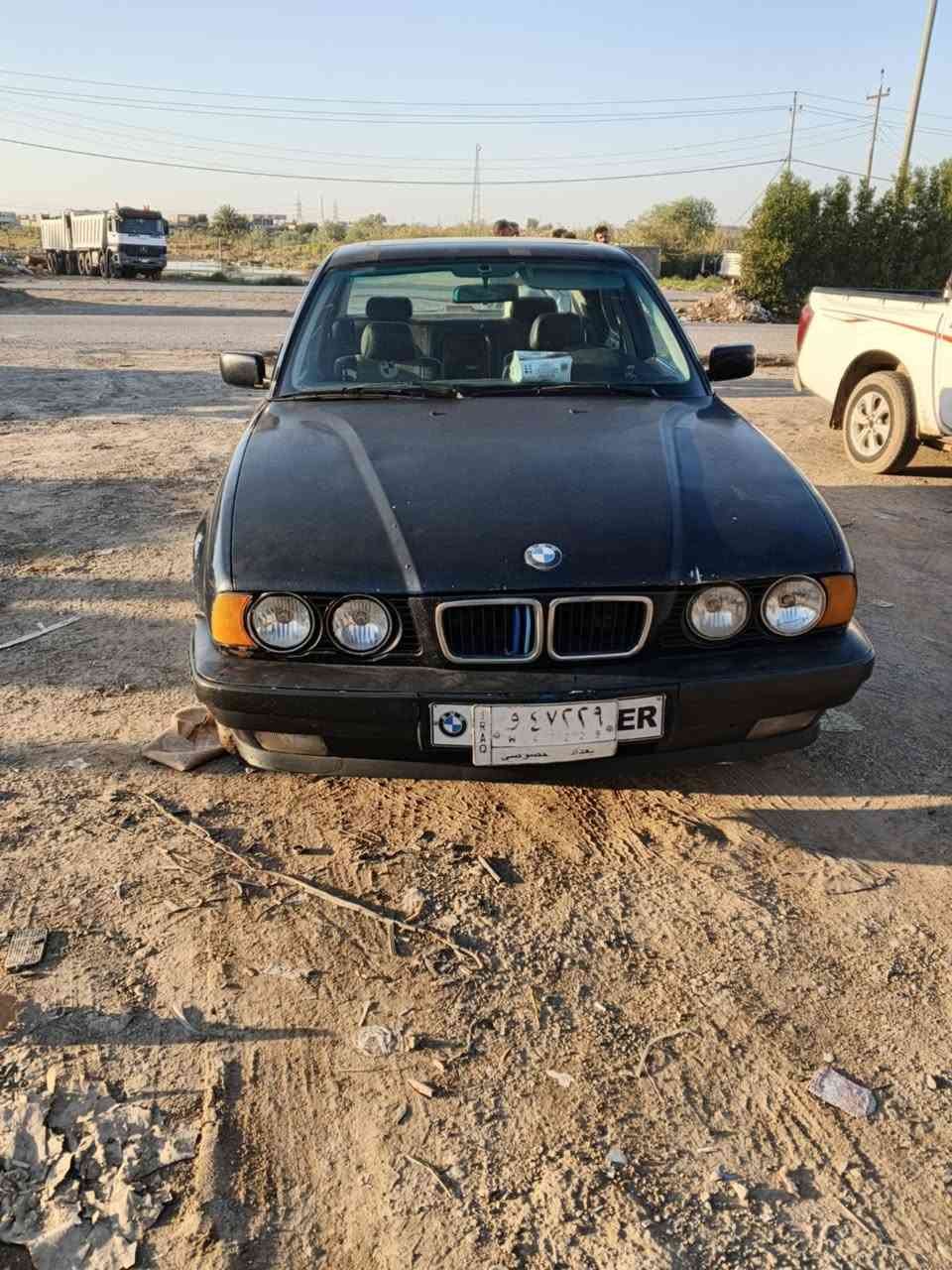 سلام عليكم موديل ٩٢ اصل ٥٢٠ بيها كير مكينه ٢٥ جدد صدر جديد تبريد شغال سياره حلوه ماكو هيج سعر بيع مستعجل ٤٧ بيها مجال شراي مكان بغداد تبريد شرط ***********
