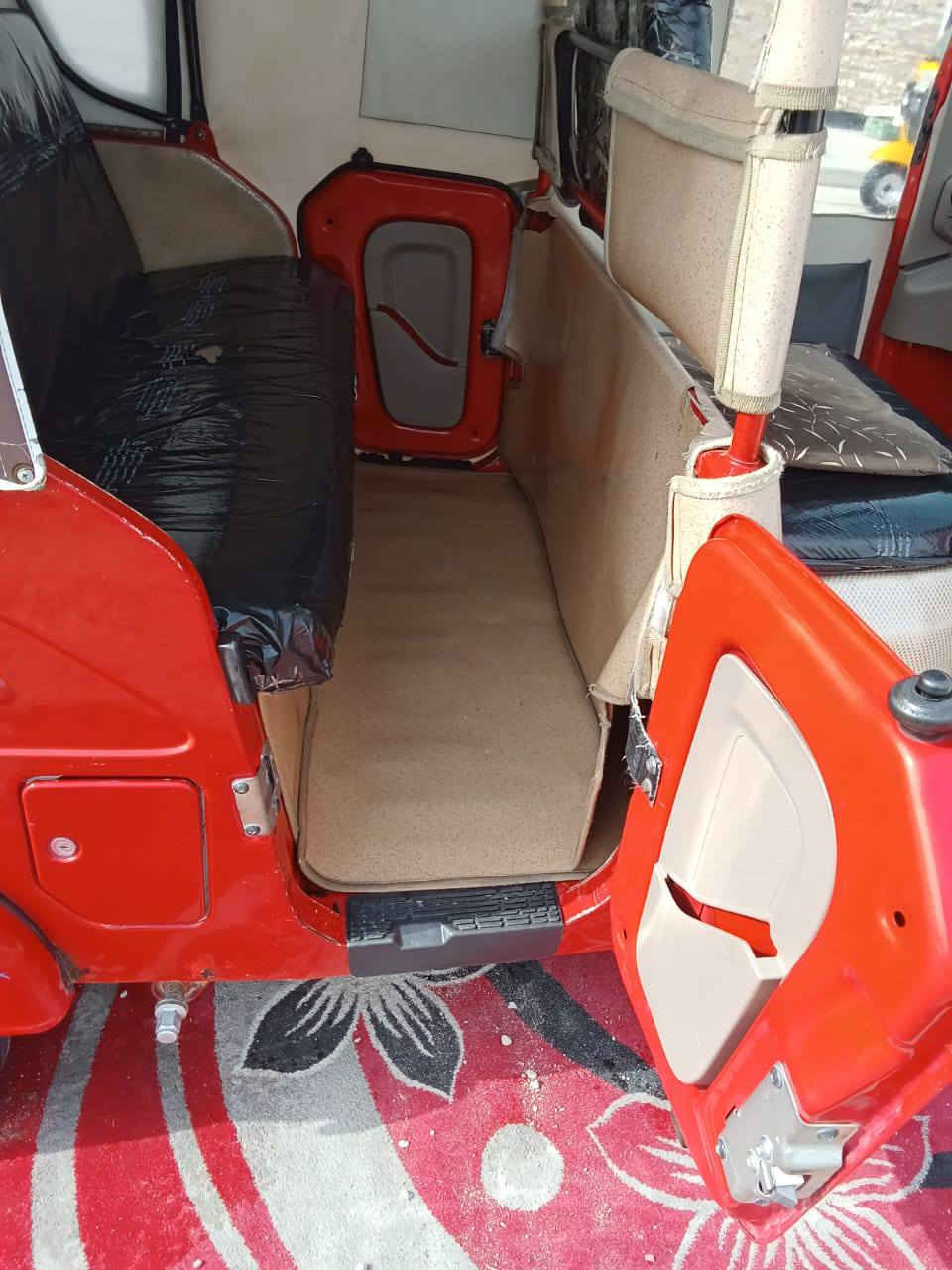 السلام عليكم تكتك للبيع موديل ٢٢ رقم سنويه بغداد كفاله عامه كشر ومحرك رقم الهاتف ***********مكلف بنشر
