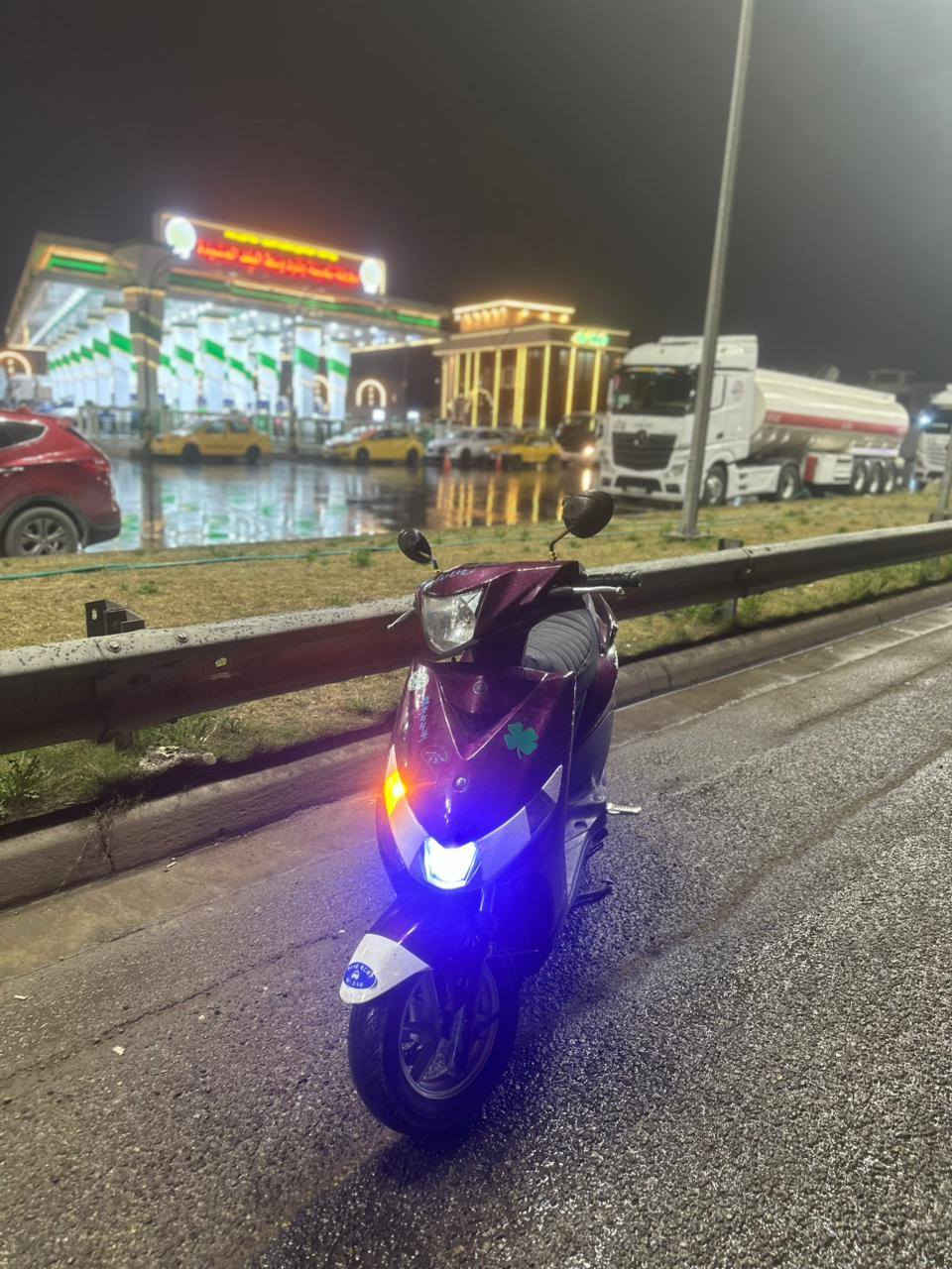 سلام عليكم دراجه جيتي ار حديث موديل 2017
مكينه بلاديه لا تبخير وتنقيص اشاير شغال كيج سرعه شغال كفرات بلادي ختم واحد طسه ناعمه عنوان الشعب شارع الصحه سعر 1300وبيه مجال شي قليل 
كشن رياضي ***********
