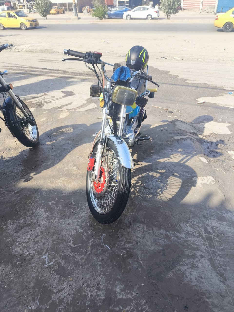 تايكر 24 للبيع دراجه خير من الله شلعه فول  كهربائيات شغاله مستعجل على بيعها مكاني حله ابو خستاوي تصل على هذا رقم ***********
