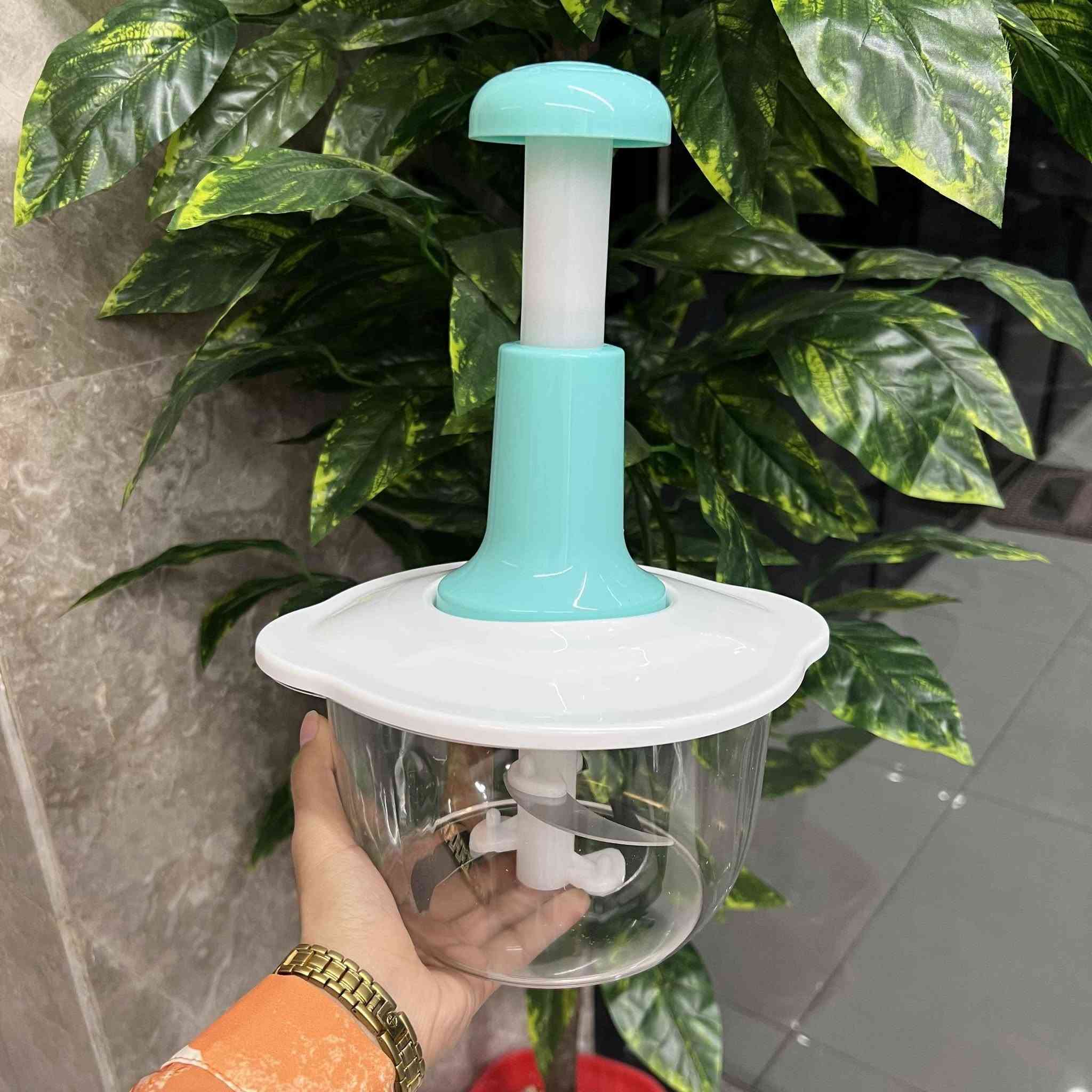 �✨ فرامة MEZAN اليدوية 2 لتر
شفرات فولاذية لتقطيع متساوي ووعاء شفاف لمتابعة التحضير 👀
مثالية للخضار، الحشوات، وطعام الأطفال 🥕🍅🍰
سهلة الفك والتنظيف، بدون كهرباء
يوجد خدمة توصيل لجميع المحافظات بغداد, العراق


**إذا كنت صاحب هذا الإعلان وتريد حذفه لأي سبب، رجاءا أرسل رسالة إلى الدعم الفني**