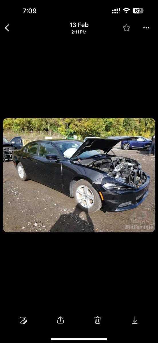 جارجر 21 sxt فول للاخير عده الفتحه ماشية 82 الف كيلو متر رقم شمالي موجودة بغداد باسمي السعر ٢١ وبيهه مجال بسيط 
*********** 
***********
