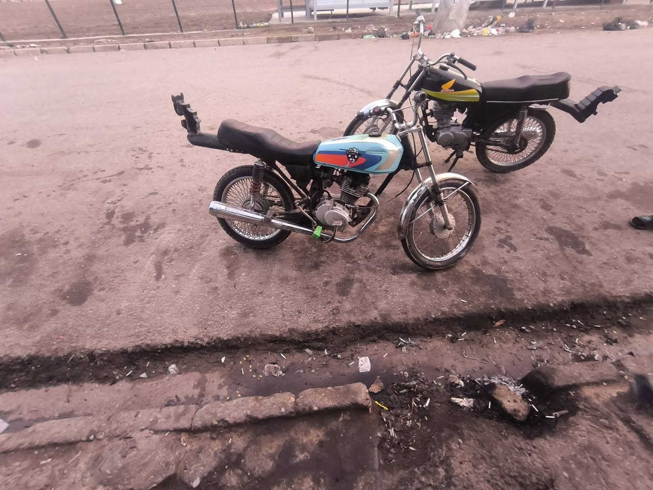 تايكر 20 للبيع لا صرف ولا نفخ مكينه خرسه  السعر 225 وبي مجال للطيبين المكان حي التحرير رقم الهاتف ***********
