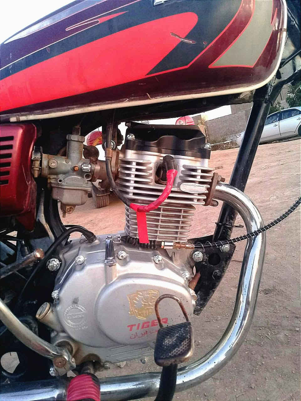 دراجه للبيع موديل 20 اوراق كامله محرك ما مفتوح ولا بخار دراجه حلوه مال جناي مكان ديوانيه دغاره 525 بها مجال رقم الهاتف ***********
