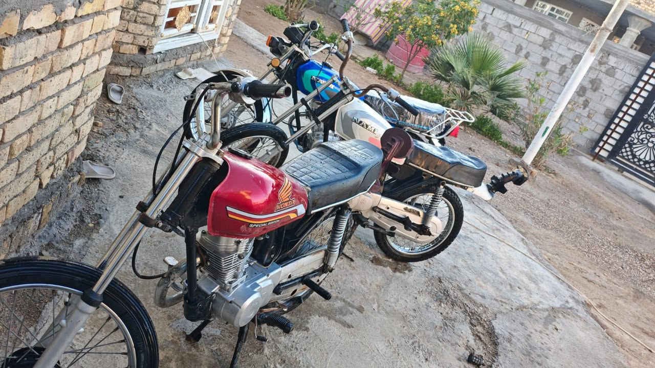 سلام عليكم توفرن دراجات حلوات و مرتبات بيهن ما مفتوح وبيهن مفتوح كلمن وسعره
دراجات جاهزه دك سويج وروح ما بيهن نقص كلمن وسعرها حسب النضافا العنوان بني منصور الناحيه عدد الدراجات 5 واتساب ***********
