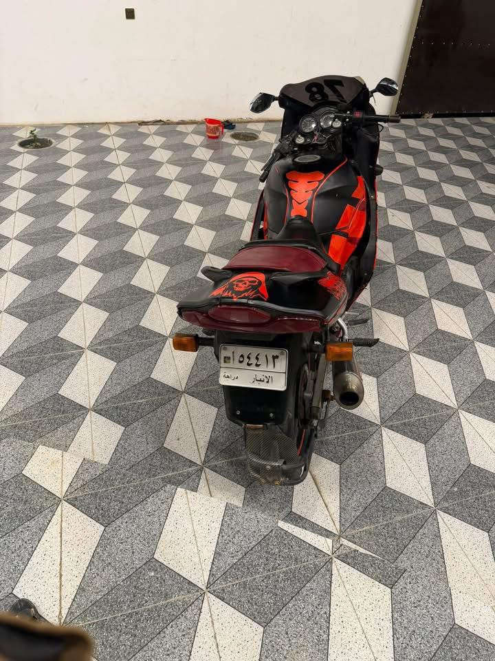 السلام عليكم
دراجه قرش للبيع او مراوس ب بطحة فقط

موديل 2001

مرقمه 

رقم انبار

تحويل ثاني يوم  

دراجه خير من الله 

شلعته ✈️

بلكات ان جي كي جديد

باتري جديد 

تخم تاير جديد

كفراته نضيفه

صالنصه رعب 🧟‍♂️

الدراجة بيهاا خربطة بلكابريترات يحتاجلهاا تنضيف كير ومحرك مكفولات 

السعر 14 ورقه ونص بيهً مجال 

مكاني الانبار عامريه صمود

التواصل 
اسياا (***********) 
اثيرر(***********)
