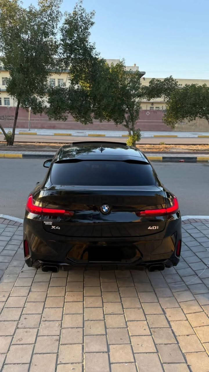 بي ام دبليو x4 M40i 2023 
ماشية 18 الف ميل بحالة الوكالة 
المواصفات 
محرك 6 سلندر تون بور توربو B58
كت M كامل وكالة دعاميات + ستيرن 
فجوج بريك M لون احمر وكالة
اكتف اكزوز M وكالة
كاربون فايبر وكالة
داخل اسود
بانوراما 
بروجكتر عرض M مود
كراسي كهرباء + خزن
تدفئة كراسي + ستيرن
تحكم التبريد منفصل الخلفي
صندوق كهرباء شفط + حركة قدم
دخول ذكي
اكس درايف
كاميرا خلفية
سماعات هارمن 3D محيطي 
لايتات ادابتف اندفجول شدو لاين اسود
شباج اندفجول شدو لاين اسود 
رادارات امامي + خلفي + جانبي
انارة ترحيب
تحذير فتح الابواب 
مود درايف 4 مودات
كار بلي + اندرويد اوتو
ويل 21 
انارة داخلية 8 الوان 
تشغيل عند بعد  
تخم تاير جديد 
كيجات m (330km) csl style 
بدون ايرباك صفر مسج شرط الفحص بدون صبغ 
(سيارة بيها تعديل pdr 10 سم بالبنيد و الجاملغ مفتوح و مرجع من امريكا نفسه )

تحويل ثاني يوم سيارة باسمي و باج تضليل 80% فعال   
***********
