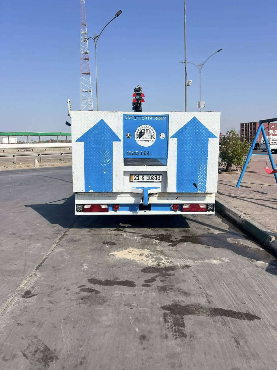 السلام عليكم ورحمه الله
اتيكو مارسيدس كرين دمعه 

كرين 3سلايت 3طن عدل

بدي رمبه باب دفتري تسكام جديد

مواصفات السياره

موديل 2012

محرك كير اكسل شاصي كفالة 

مجموعه اكتروز

امامي سبرنك الخلف جوبلس

تحكم دركه+جام كهربائي 

تدفئه تبريد بلادي 

ريتايدر +مثبت سرعه 

دكمه صعود+دكمه Mss 

السياره جاهزة من جميع النواحي 

العنوان بابل الشوملى ***********

***********

السعر 380ورقه وبيه مجال
