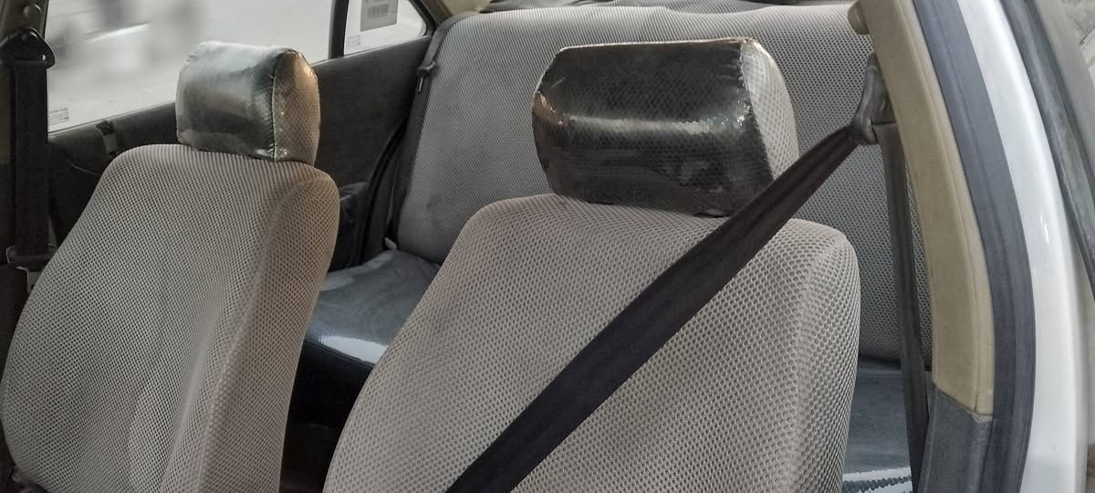 سلام عليكم
بيجو بارص خصوصي جاهزه 
كير مكينة فرنسي خير من الله لا تنقيص ولا تبخير 
كهربائيات كلها شغل 
تبريد شغال خير من الله 
تخم تاير جديد قبل اتلاث اسابيع من شديتة 
بيها جاملغ امامي وخلفي وبنيد طاير 
نقوصات كماليات فقط (دعامية امامية وشباج وترايش )
مكان مدينة الصدر الحبيبية 
السعر 45وبيها مجال قليل لا تعبك ولا تعبني عليها غرامات عليه السيارة متعوب عليها 
للأستفسار أتصل عله هذا الرقم ***********
