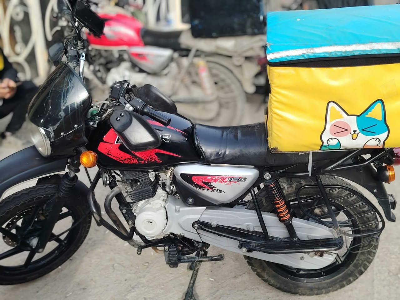 مديل 21 مرقمه بغداد كراده واحد و700 وبيها مجال ***********
