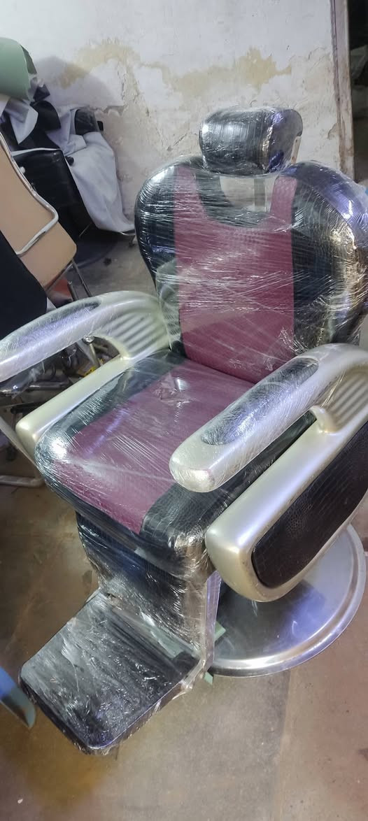 سلام عليكم للبيع خوات الكارتون مدينة الصدر قطاع 24قرب مجمع الصادق ***********
