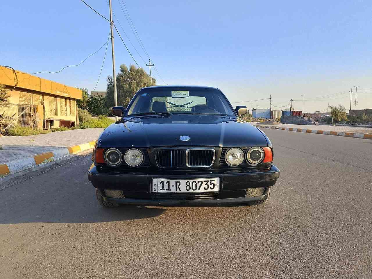 السلام عليكم بي ام للبيع موديل1990محرك25 مسكر فنوص مكفولة من عيب شرعي سياره نقص بس تبريد باقي كله جديدسعر 42بيه مجال قليل ***********
