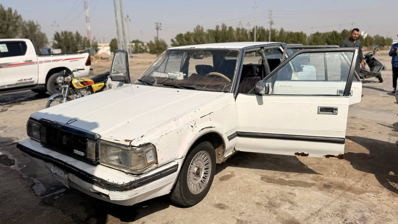 سلام عليكم للبيع سوبر  موديل ٨٧ رقم مثنى
تحويل ثاني يوم باسمي محتاجله شويه ترتيب بس 
تواصل خاص مكاني واسط ***********
